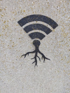 unsecured wifi network risks